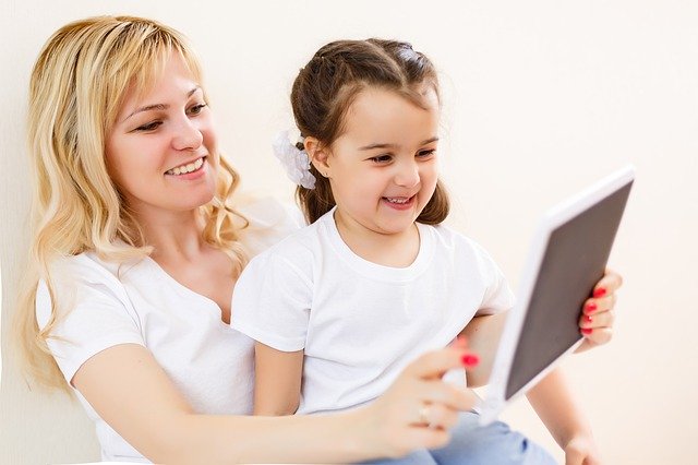 Çocuğunuza Teknolojiyi Bilinçli Şekilde Kullanmayı Nasıl Öğretirsiniz?